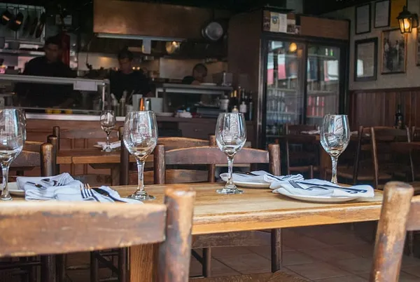 BYOB may soon be allowed for Boston diners, with limits