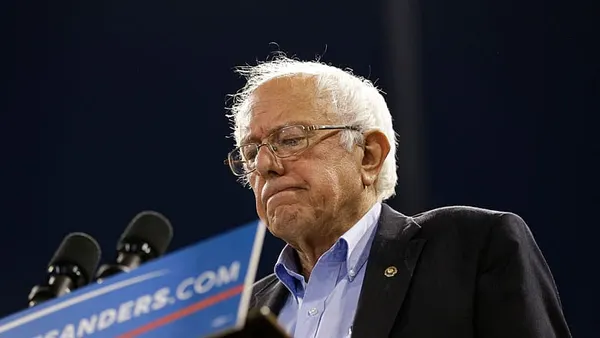 Sanders wins Oregon, battles Clinton in Kentucky