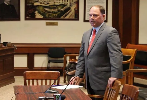 Hiking school aid draws praise yet no answers on funding