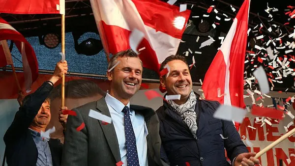 New political divide on both sides of Atlantic: populists v cosmopolitans