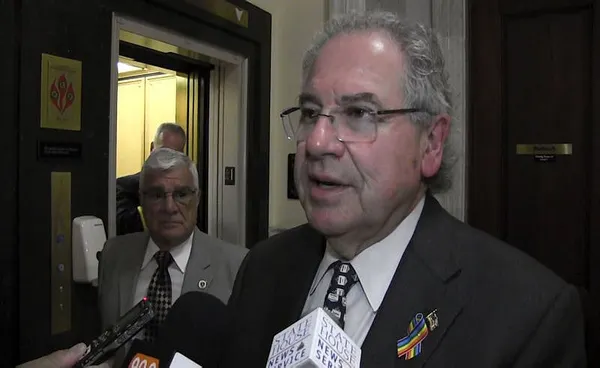 Policy differences may delay budget accord, DeLeo says