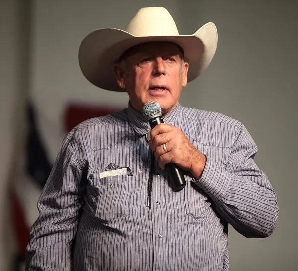 Unsealed Court Documents Suggest Prosecutors Withheld Evidence in Oregon Rancher Clive Bundy Trial