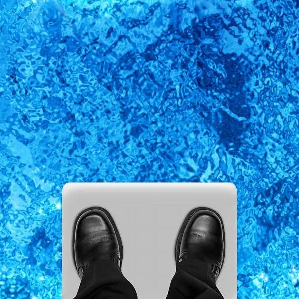 Law Professor Challenges UNH President To Hire Non-Leftists