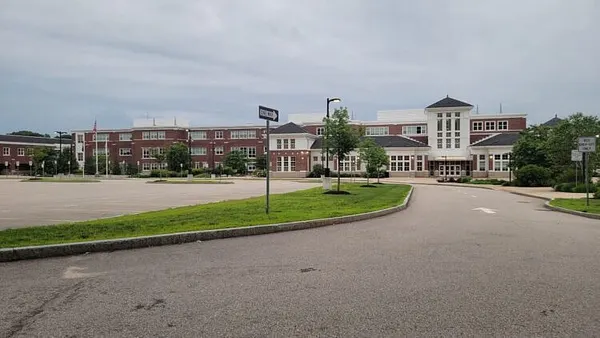 Franklin High Schoolers Assigned Book About 11-Year-Old Raped By Her Father