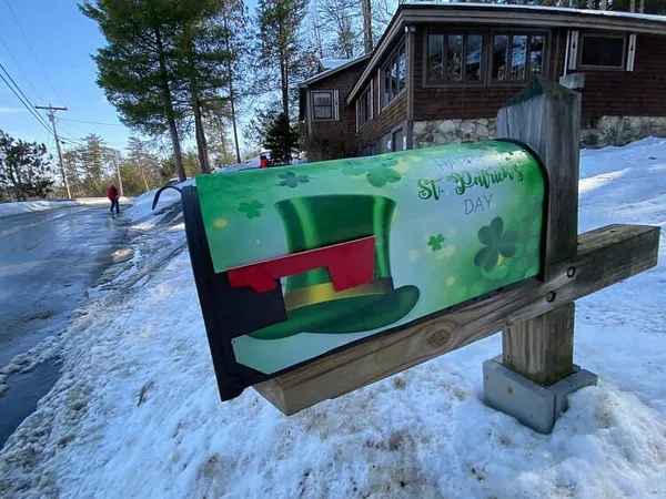 St. Patrick’s Day Mailbox Spotted