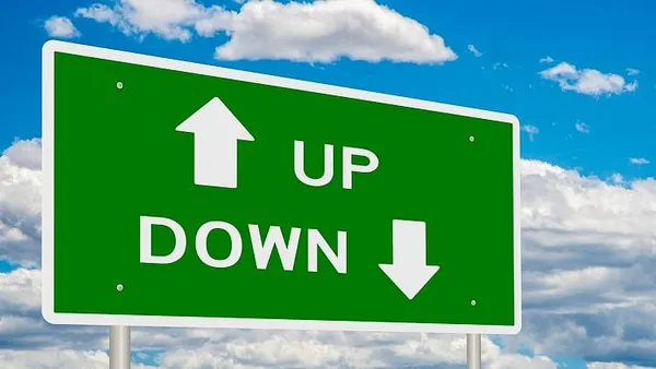Huge Green Highway Sign Falls Onto Interstate 190 In Worcester