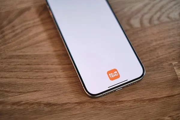 Small Packages Shipped From China Face New Taxes Under Trump Tariff Plan