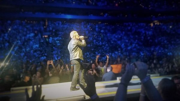 U2 unites a sold-out TD Garden