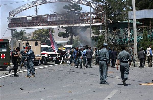 Afghan president calls on Pakistan to rein in Taliban following bombing