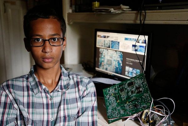 Outcry after Muslim teen is detained over homemade clock