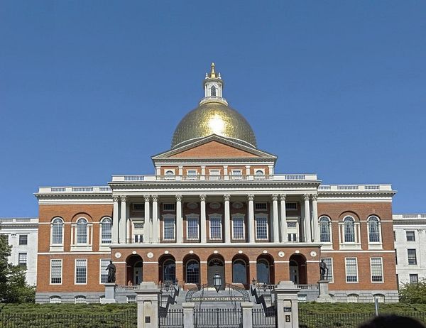 Pay equity, cell phone driving and records bills on deck in 2016