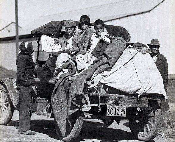 Moving up grows harder for some Americans, study says