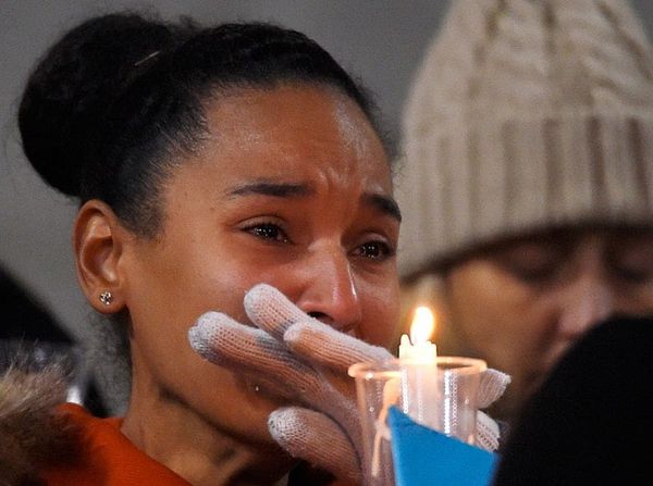 AP Source: Woman in shooting pledged allegiance to ISIS