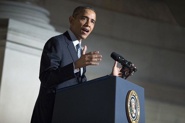 Obama convenes a discussion of religious pluralism