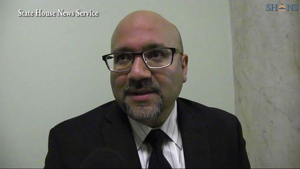 Sanchez urges Latino pols to engage with all communities