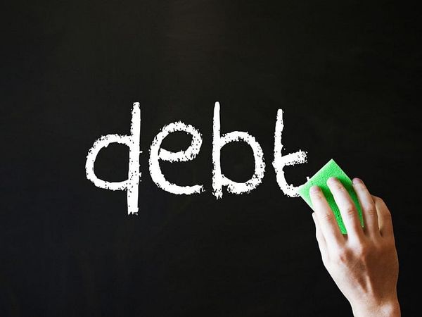Interest Payments on National Debt Will Exceed Defense Spending This Decade, Federal Agency Says