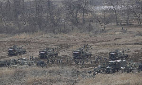 North Korea threatens South, US with nuke strikes