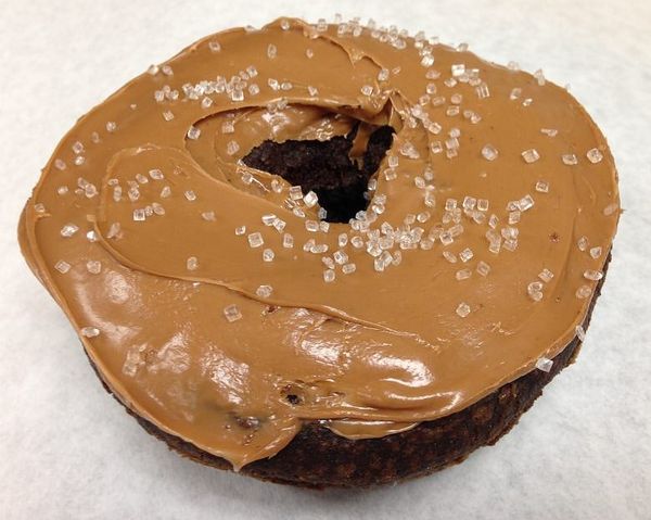 Rhode Island Doughnut Shop Ends Police and Military Discount