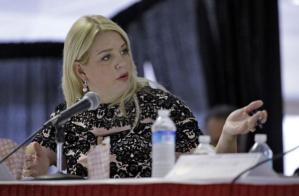 Florida AG sought Trump donation before nixing fraud case