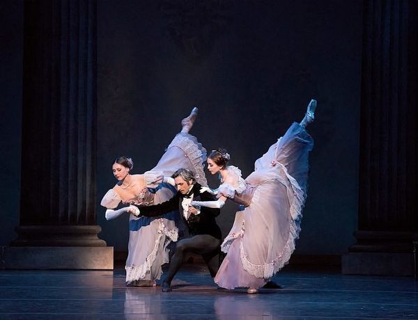 Boston Ballet Gives Two Performers Mid-Season Promotions