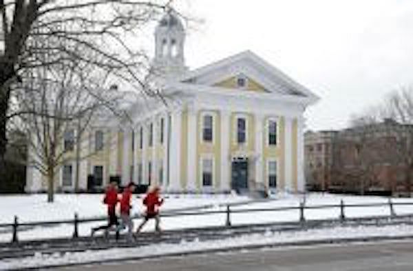 Wheaton College Responds to Trump’s Ban with Refugee Scholarship