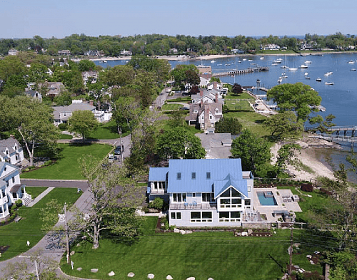 Rich-Town Teen-Agers Let Sports Columnist Who Called Out Bad Behavior Know His Place