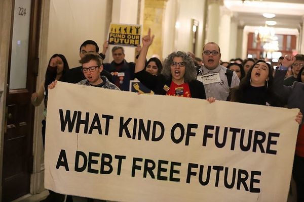 Student Activists Want Free Ride To College on Taxpayers’ Dime