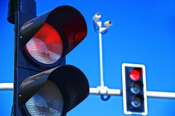Seatbelt ‘Primary Enforcement’ Change, Red-Light Cameras Pitched as Lifesavers by Massachusetts Governor