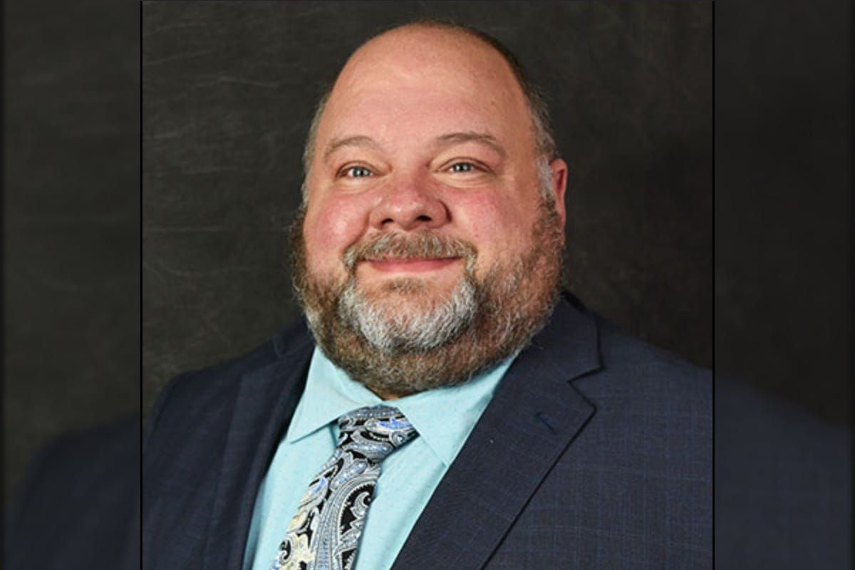 Dr. Max E. Burchett Jr.