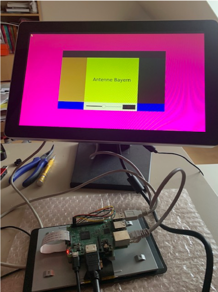 Manually started Internet radio application