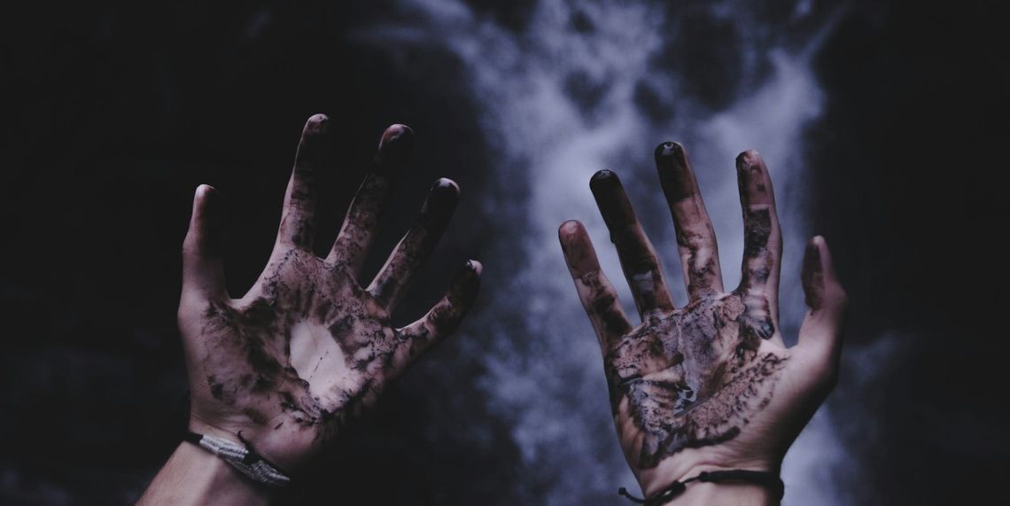 #5 Utopia of play: bodies on the altar