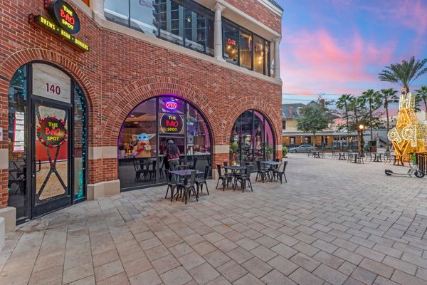 🚀🍔🌟 The Bao Spot's UFO Burgers & Galactic Eats - Unveiling Orlando's Sci-Fi eating experience!