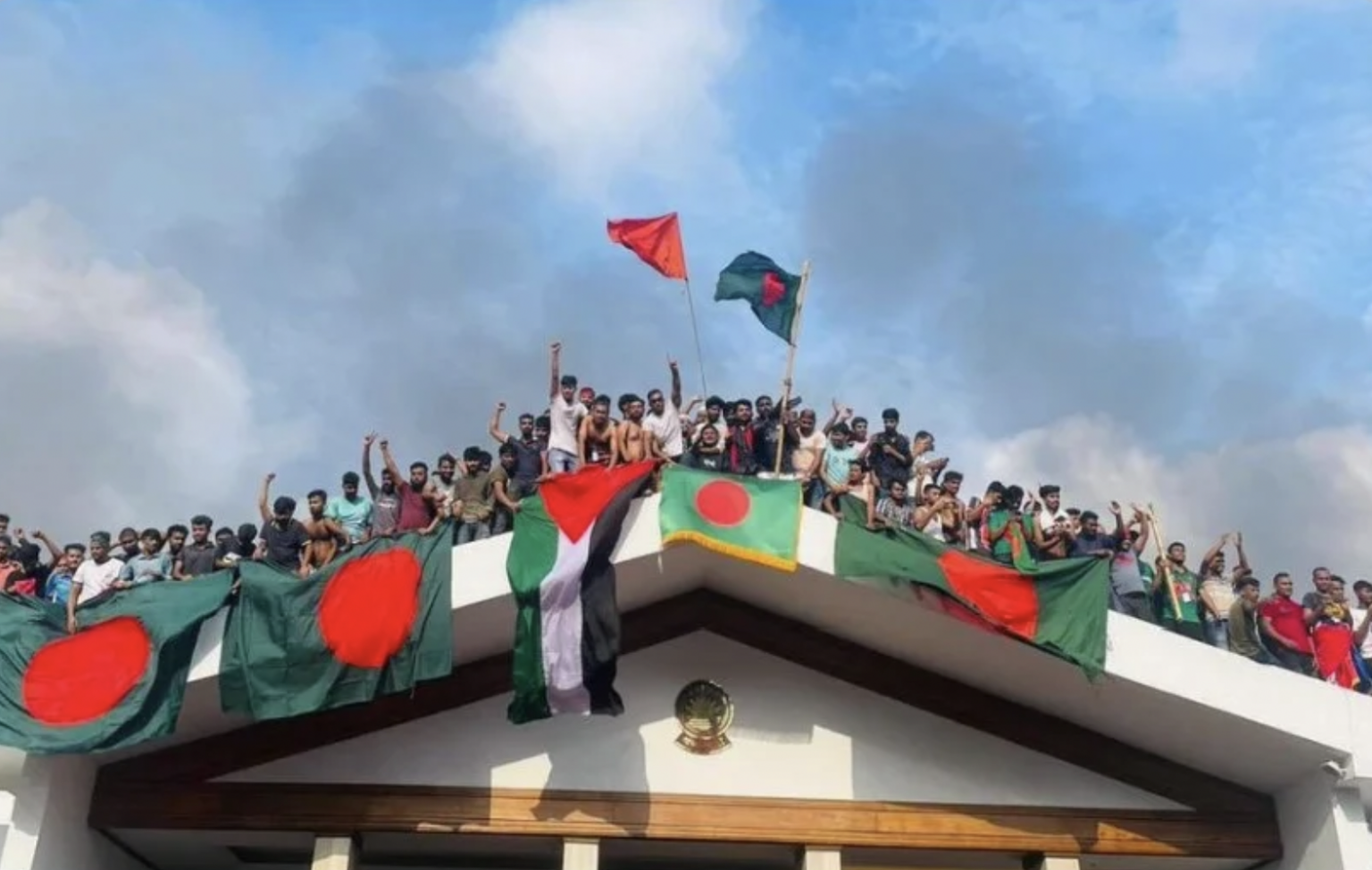 The Contest to Shape “Country Platforms”