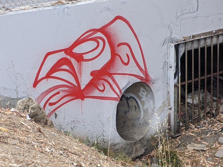 HUSD Budget Improves Despite Cash Issues