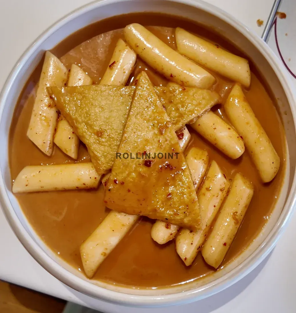 rose tteokbokki at Inyun, TW8, London