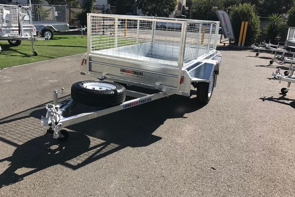 Freak Trailer Accident in Nerang