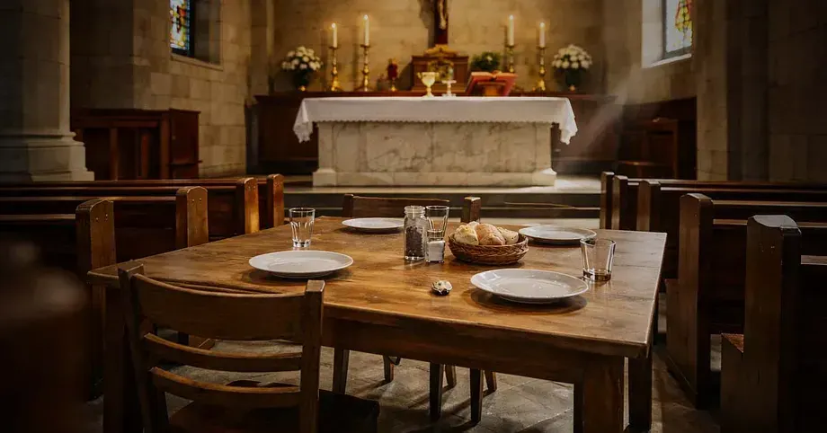 Viral Homily from Irish Priest Ignites Debate on the Meaning of the Mass