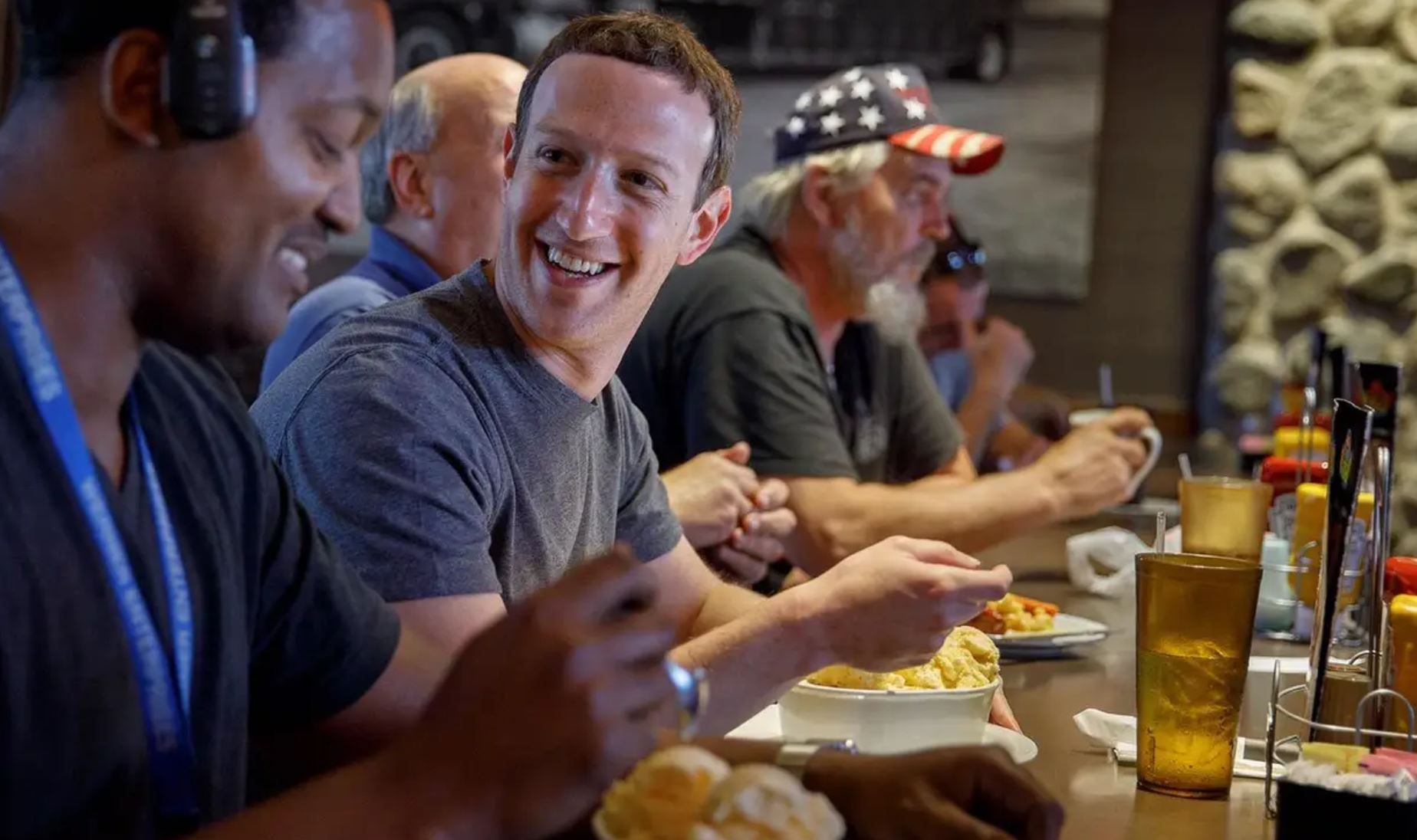 Despite 71 billion USD losses in 2022, Mark Zuckerberg is worth over 50 billion USD. - META