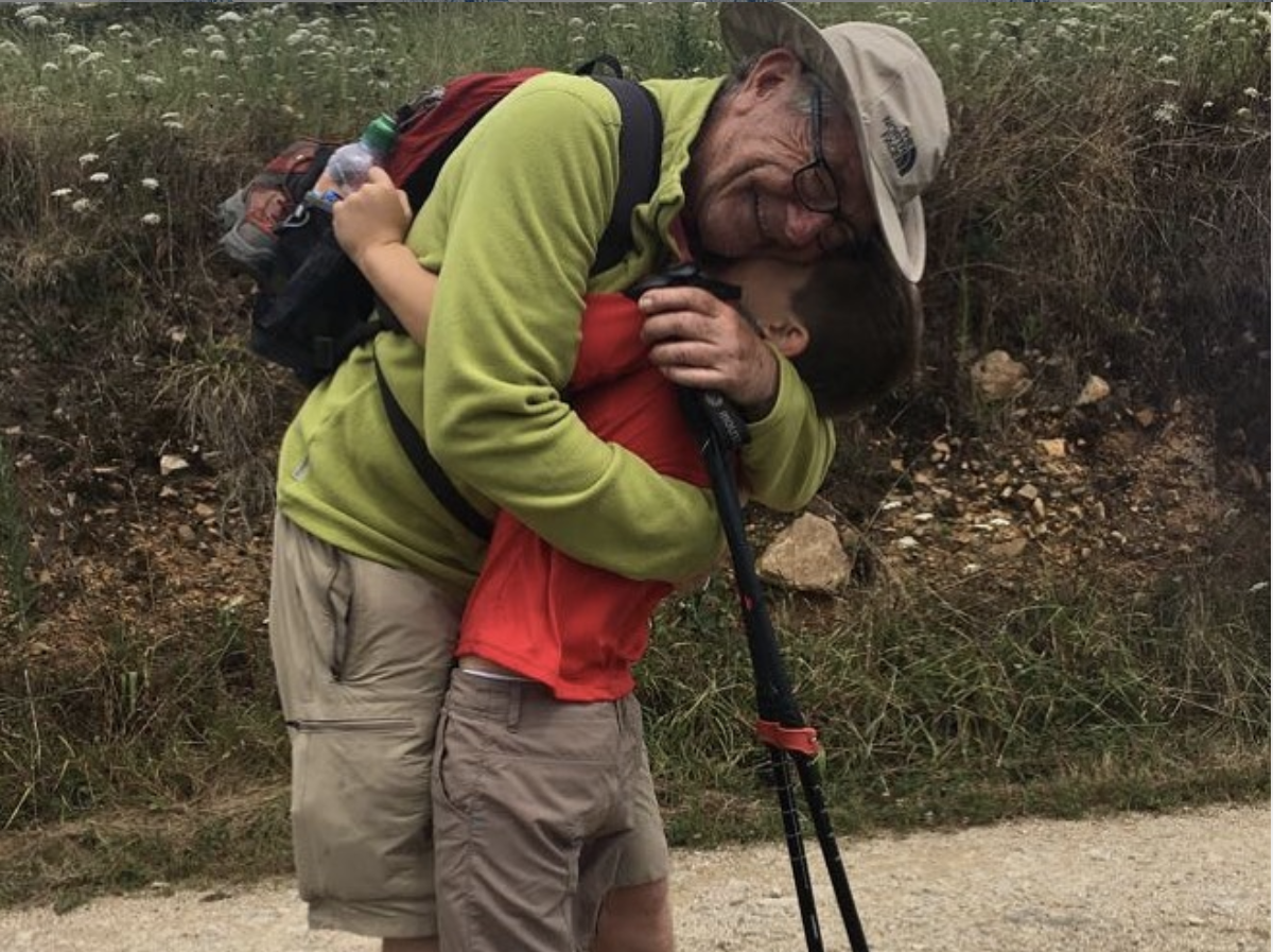 Nonno e nipote percorrono il loro terzo Cammino di Santiago insieme