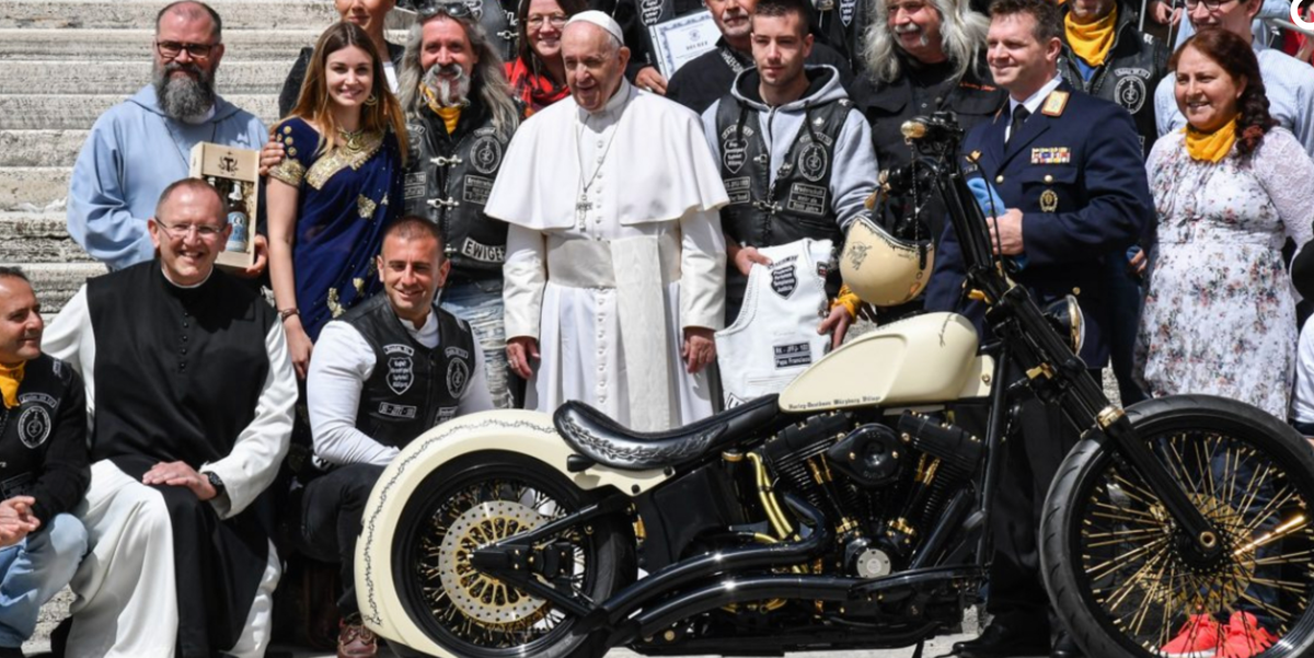Le Harley Davidson di Papa Francesco messe all'asta per l'Africa