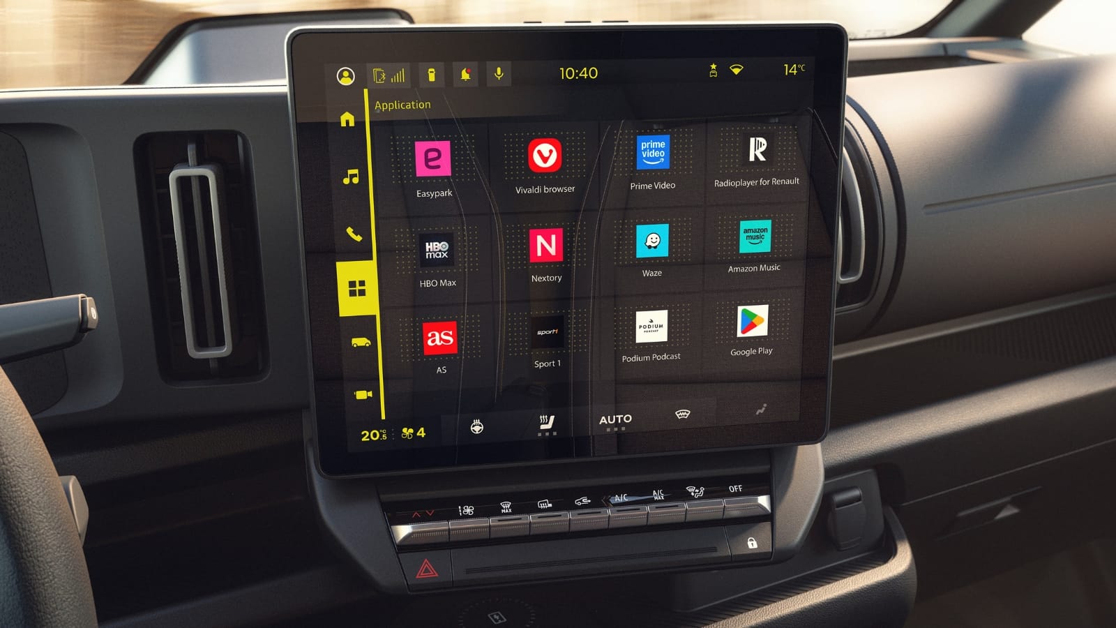 New Renault Trafic E Tech electric van infotainment apps.