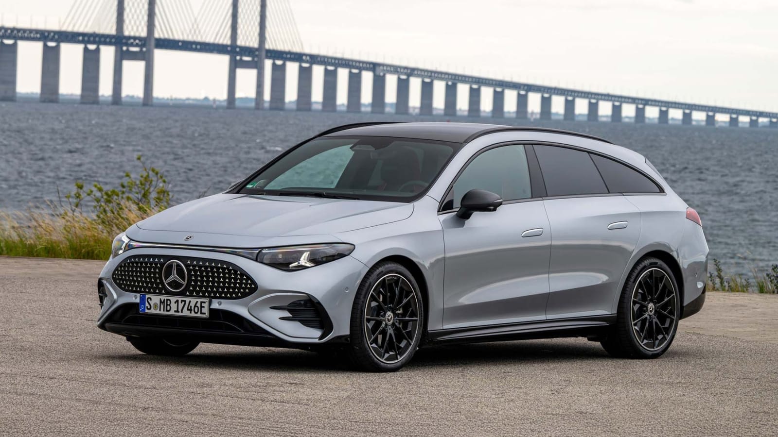 New Mercedes-Benz CLA estate front