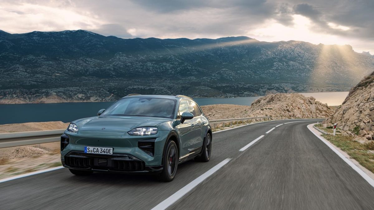 Porsche Cayenne Electric.