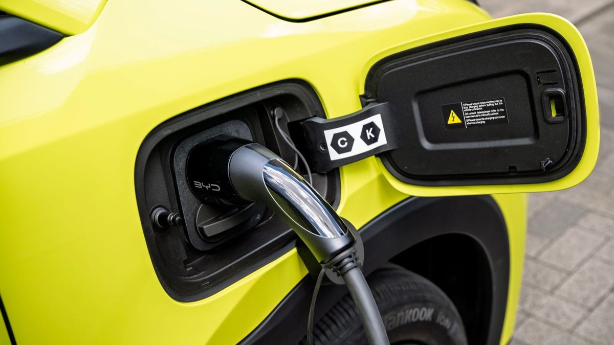 Ireland's €8,500 EV scrappage scheme sells out in 75 minutes