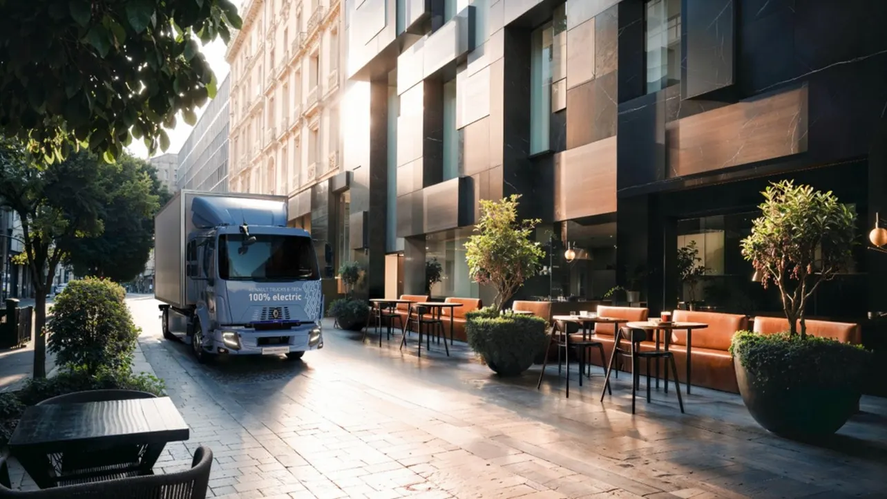 Renault Trucks E-Tech D12 and D14 electric rigid truck.