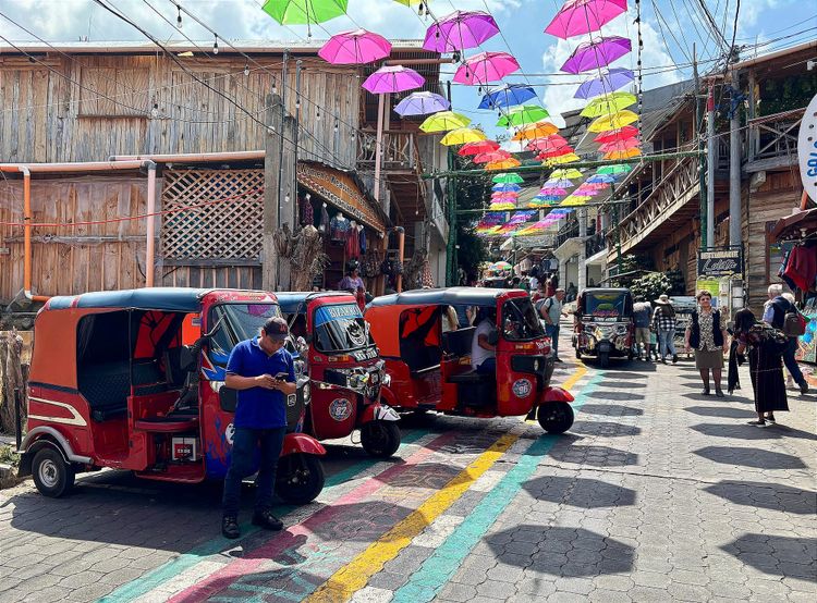 There’s an (Alt) App for That: Navigating International Comms, Transportation & Money Apps