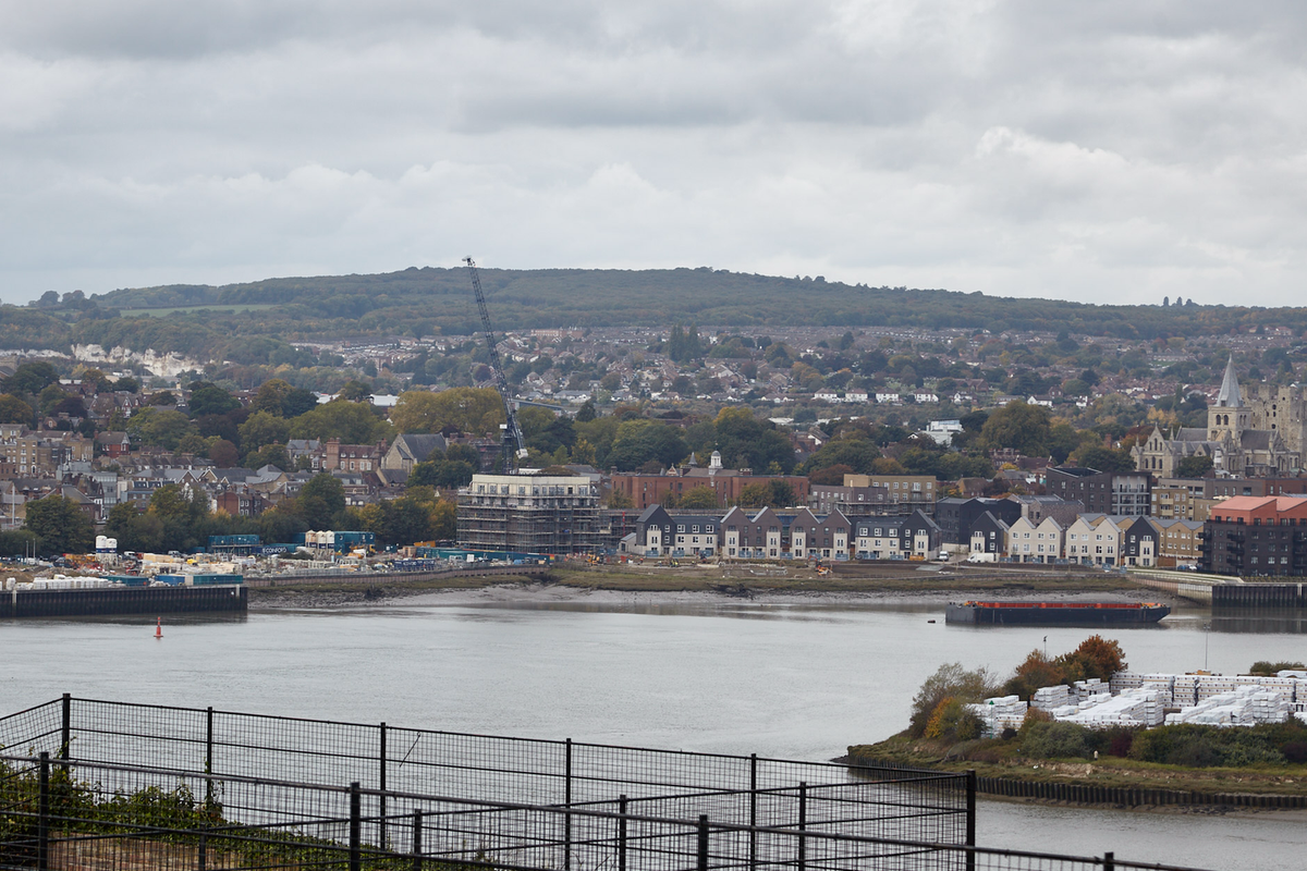 Government misplaces nearly 1,000 Medway residents