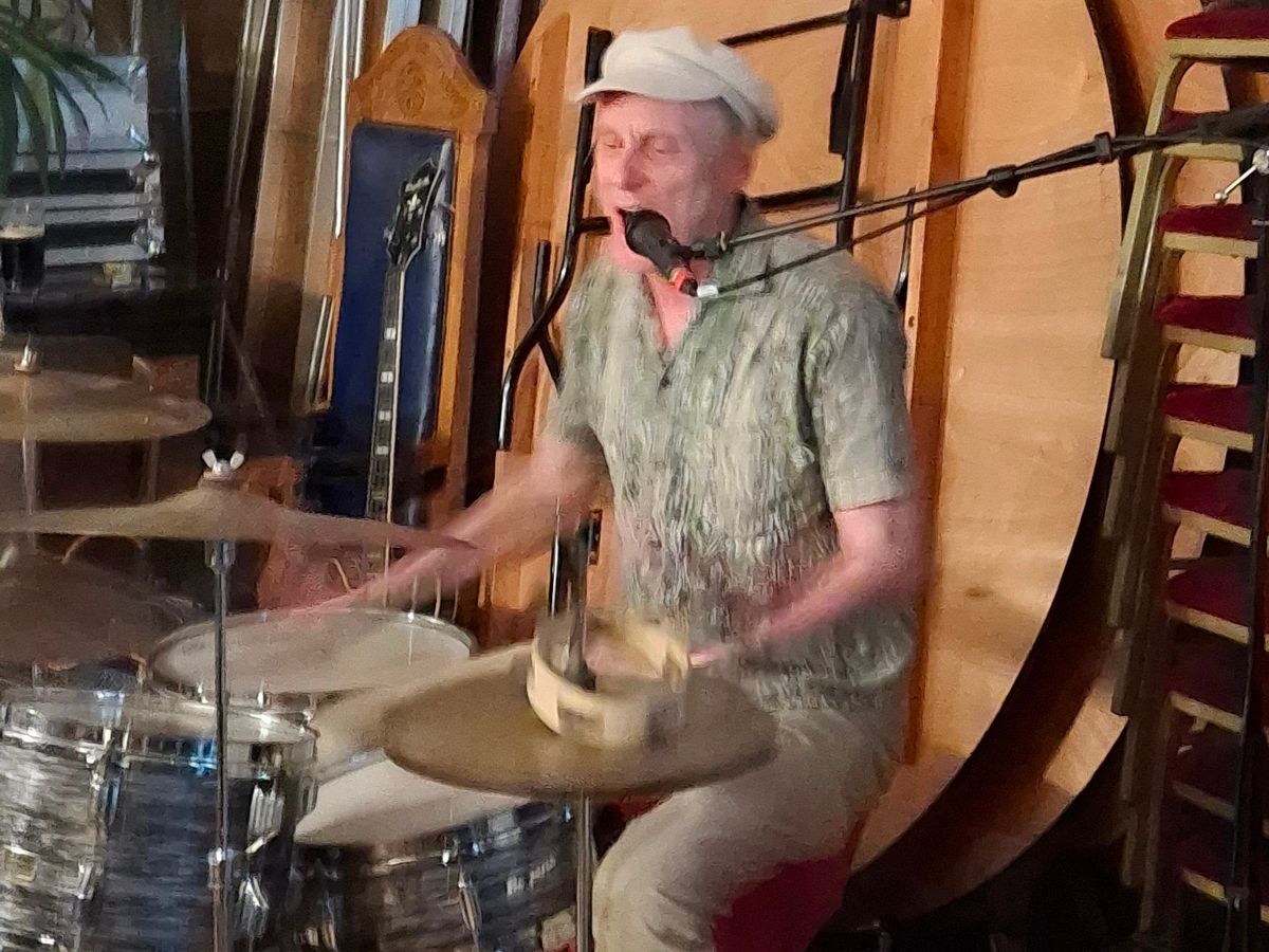 A night at the Masonic with the Masonics