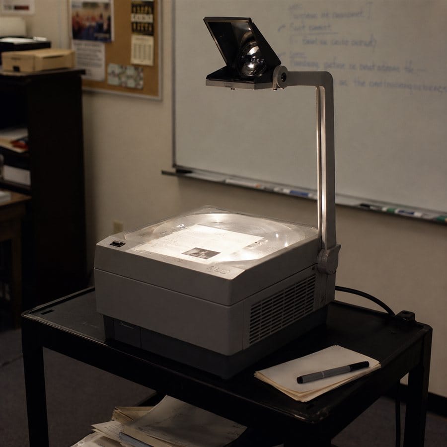 An overhead projector used in classrooms