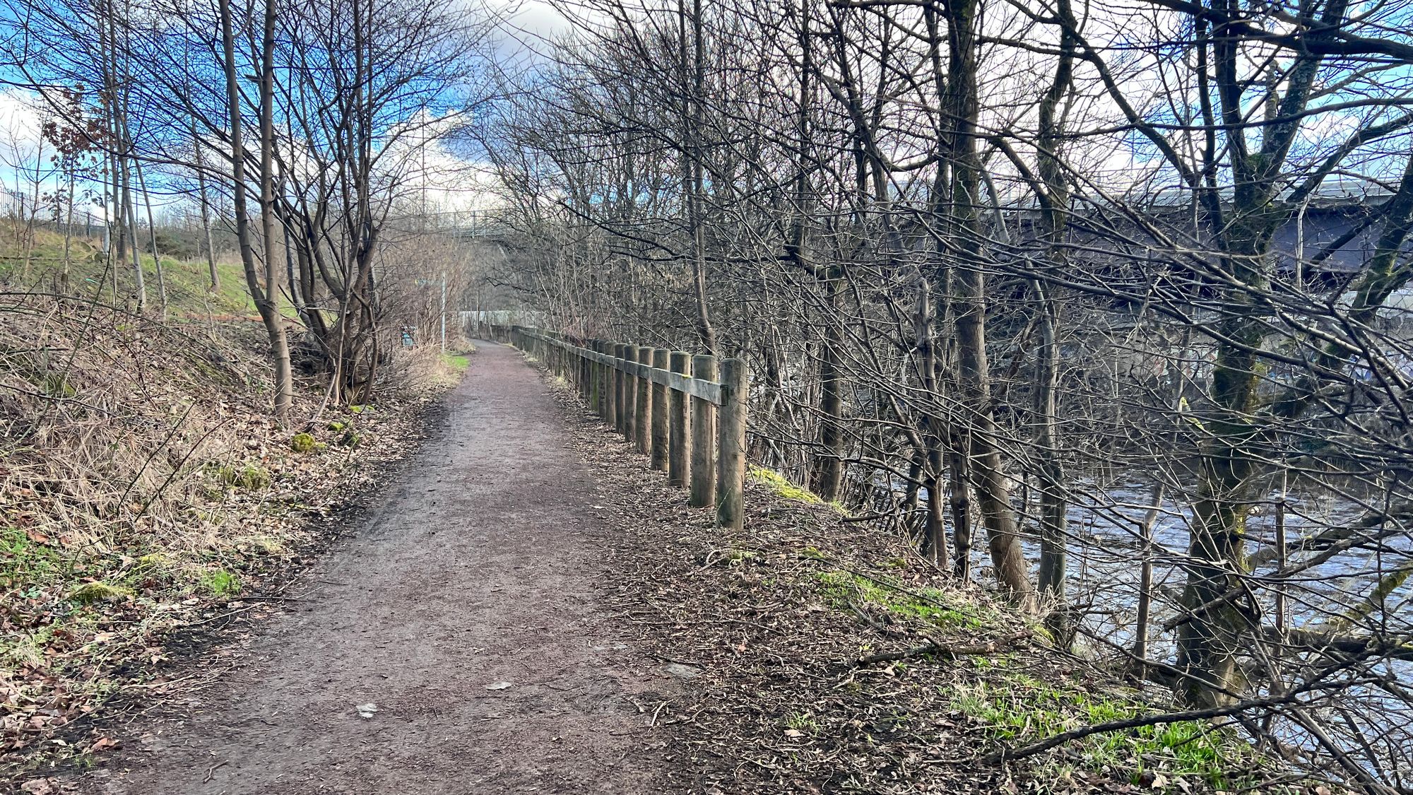 The trail turned to gravel and felt nicer underfoot but the noise of roads and sirens was never far away